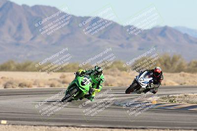 media/Dec-06-2025-CVMA (Sat) [[4a896cc04c]]/Race 8- Formula 40 MW and LW/